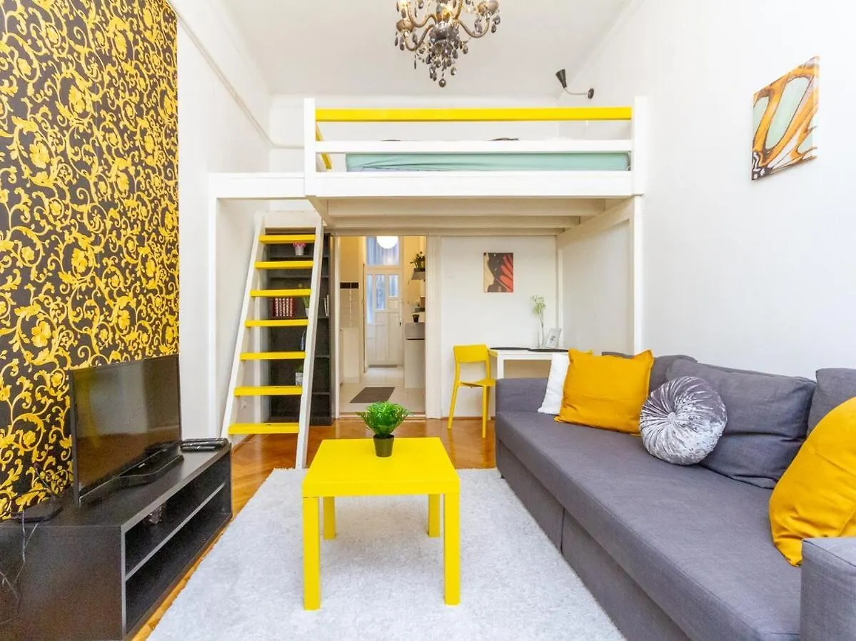Apartment Cozy Gallery Loft In Garam Street By Nw Budapest