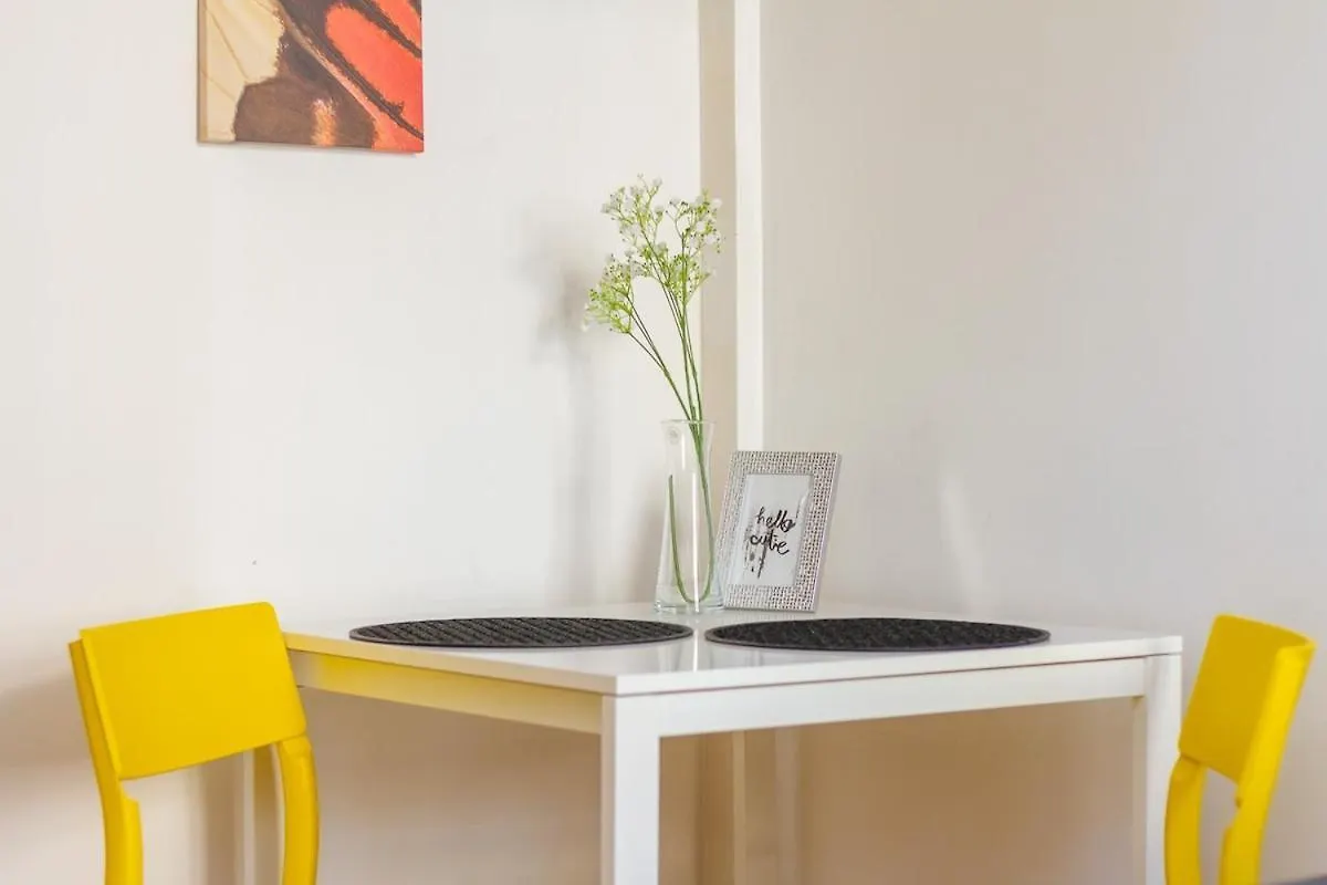Cozy Gallery Loft In Garam Street By Nw contacts